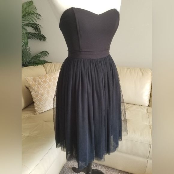 Lulu's navy dress - Picture 2 of 5